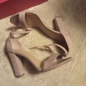 Elle Basic Heeled sandal